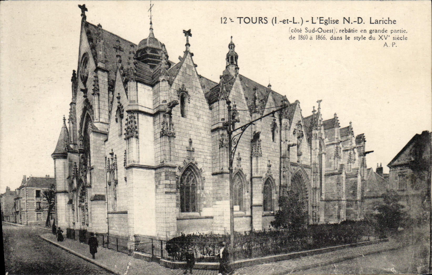 VINTAGE POSTCARD Tours the church ND Lariche