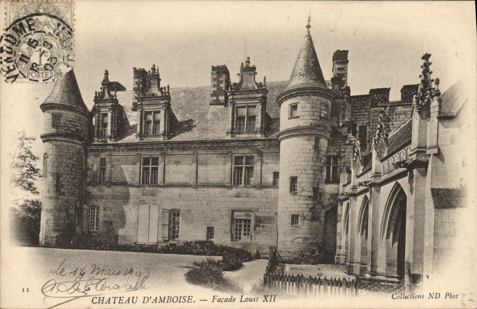 VINTAGE POSTCARD Castle of Amboise Frontage Louis XII