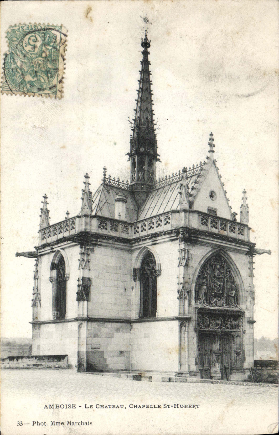 CPA Amboise Le chateau Chapelle St Hubert