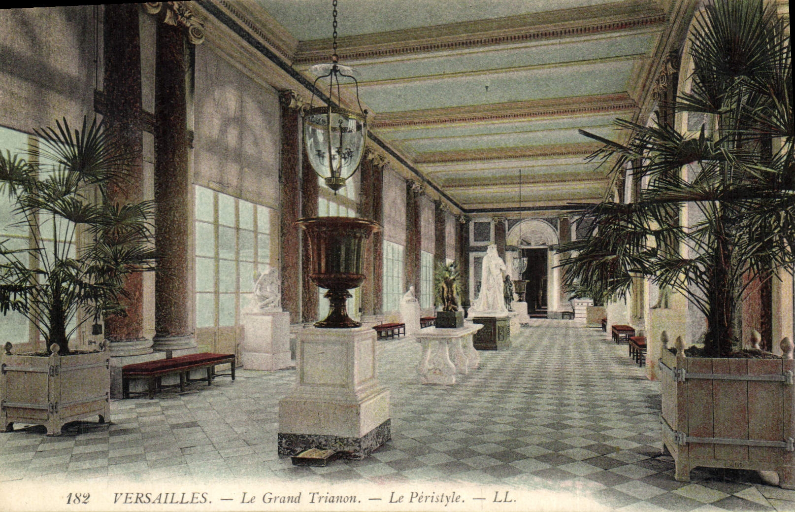 POSTAL Versalles Trianon grande de la VENDIMIA el peristyle