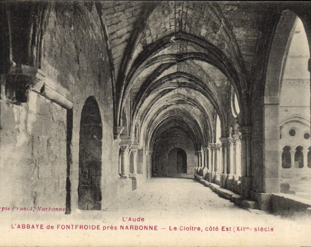 VINTAGE POSTCARD Abbey of Fontfroide close Narbonne the cloister East coast