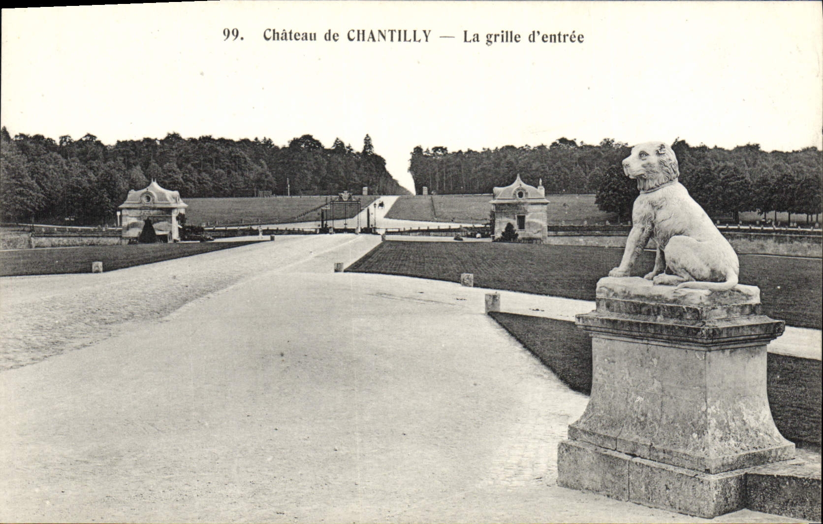 Castillo de la POSTAL de la VENDIMIA de Chantilly la rejilla de la entrada