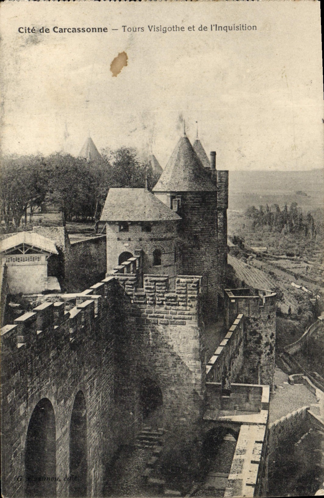 CPA Cite de Carcassonne Tours Visigothe et de l'Inquisition