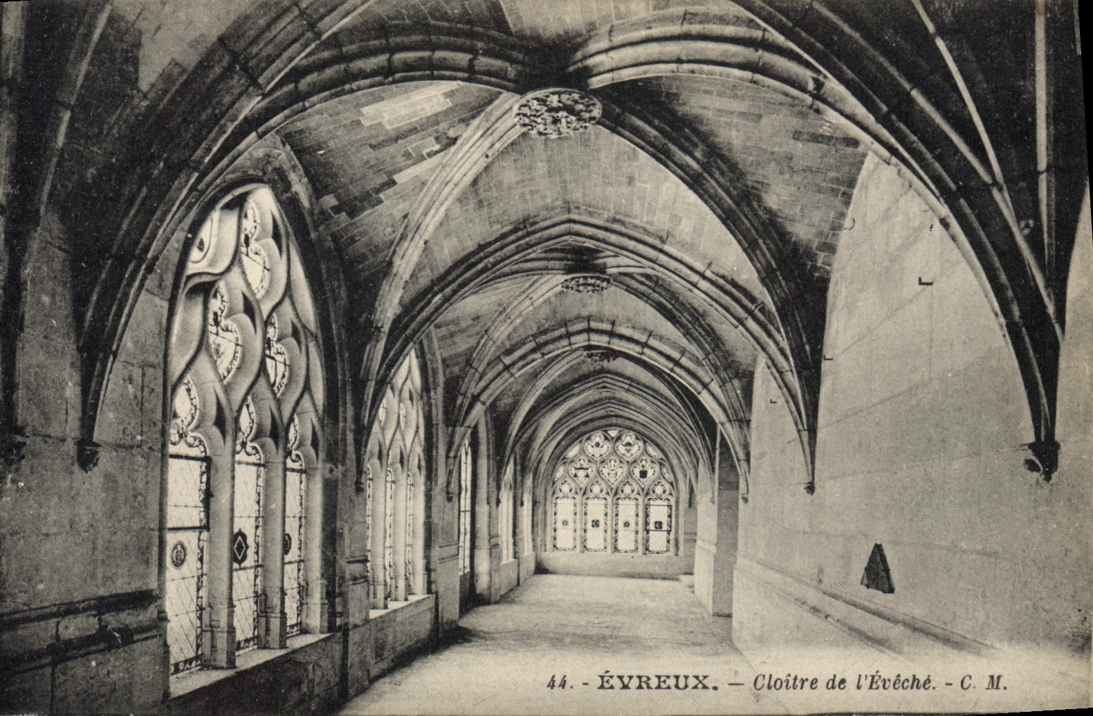 VINTAGE POSTCARD Evreux Cloister of the eveche