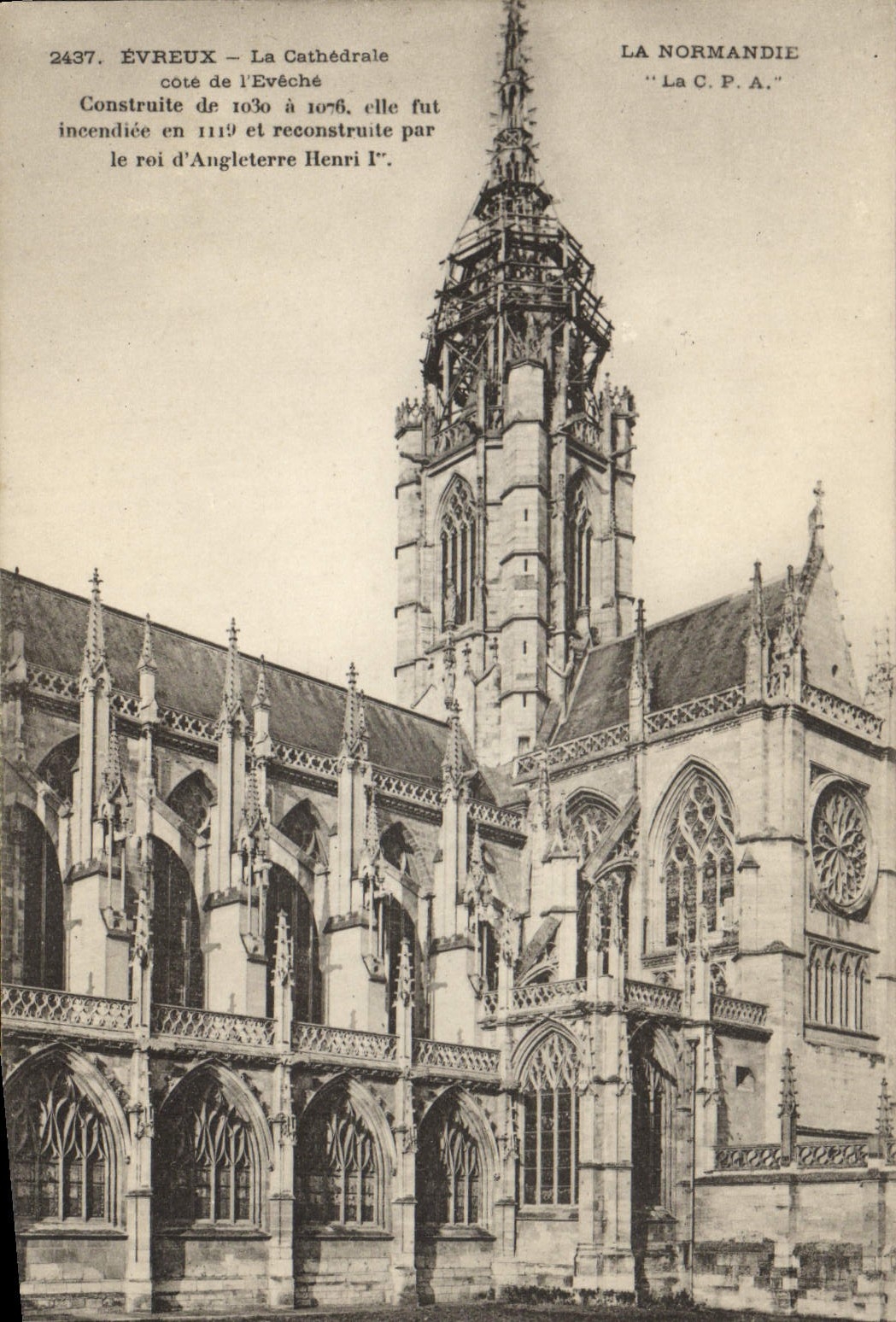 VINTAGE POSTCARD Evreux the cathedral dimensions eveche