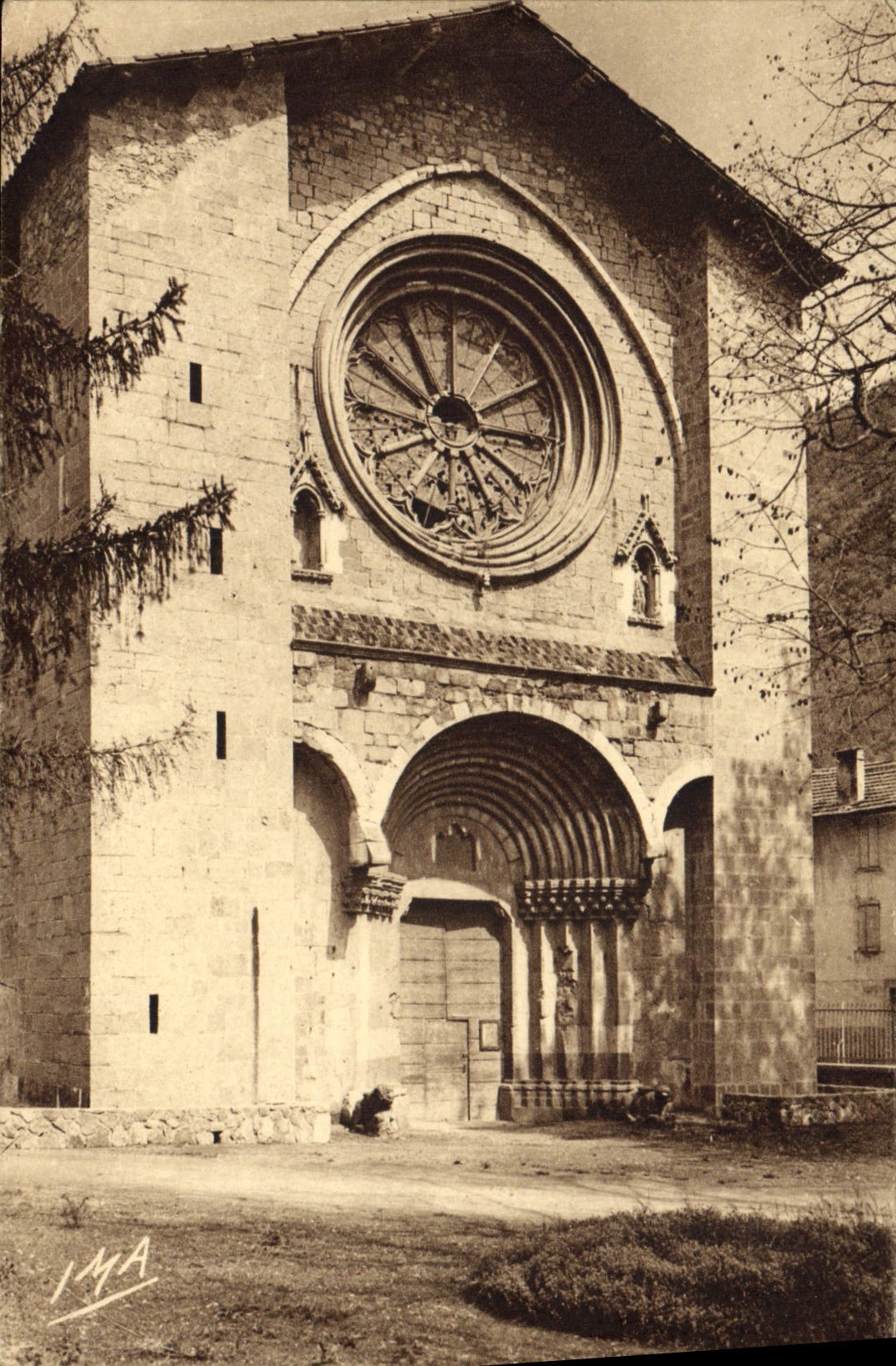 POSTAL les Bains Notre Dame digno de la VENDIMIA de la ciudad