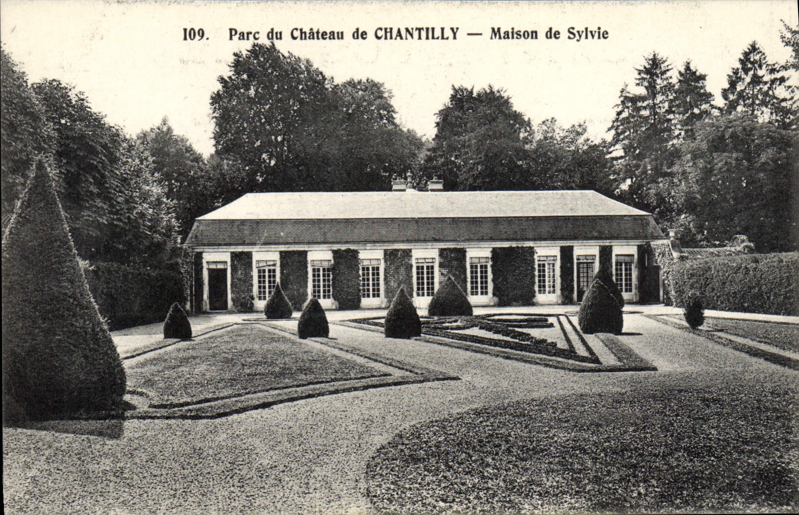 CPA Parc du Chateau de Chantilly Maison de Sylvie