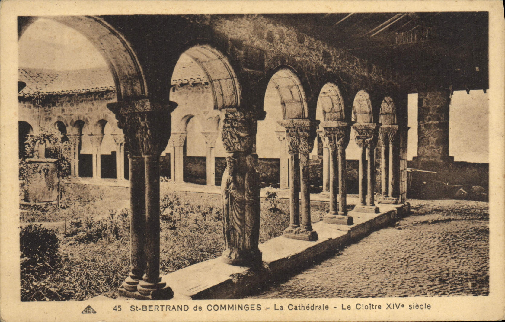 VINTAGE POSTCARD St Bertrand de Comminges the cathedral the cloister