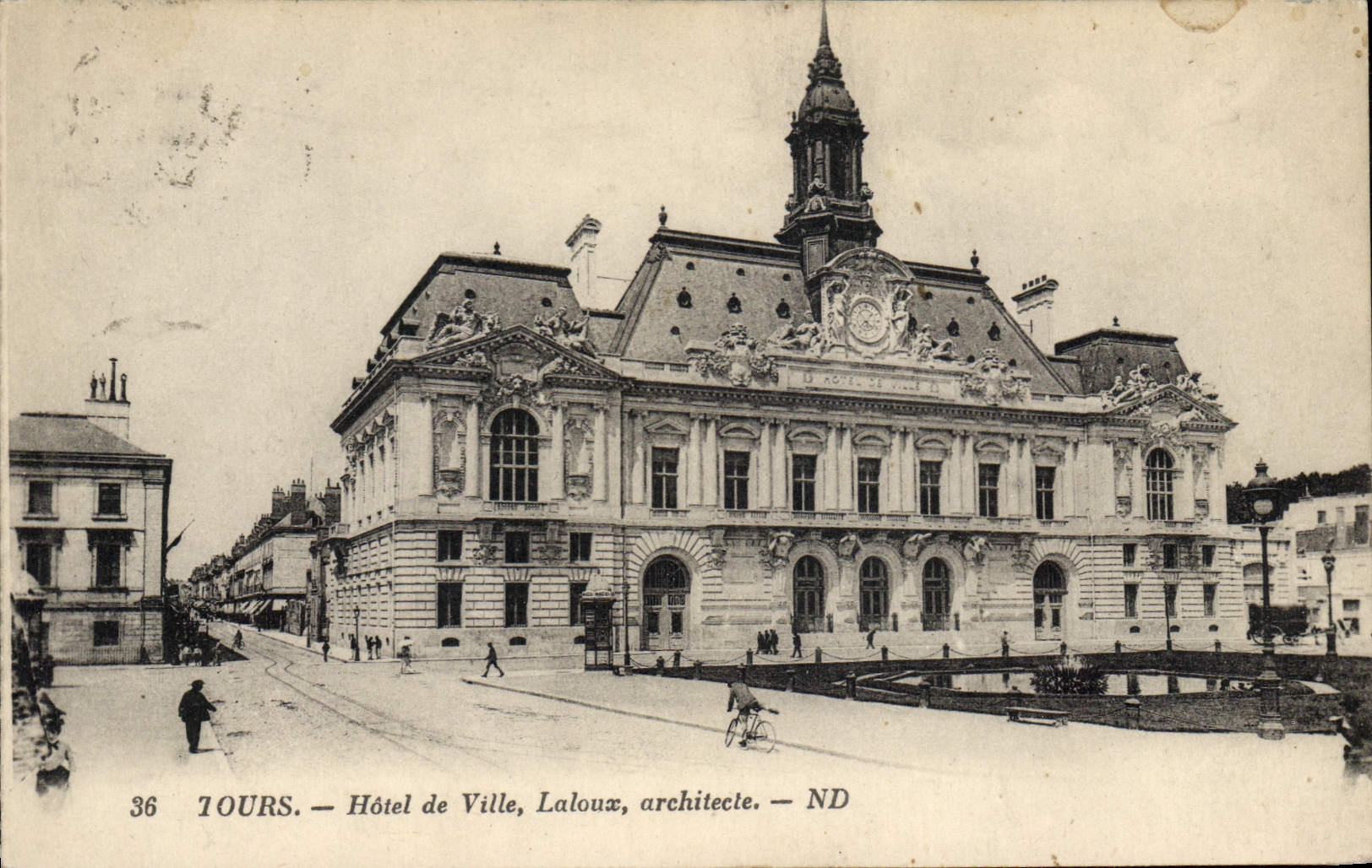 CPA Tours Hotel de ville 