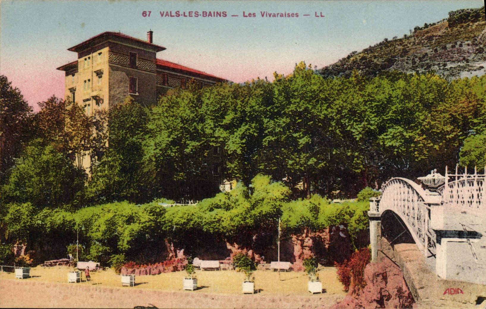 VINTAGE POSTCARD Valleys les Bains Vivaraies