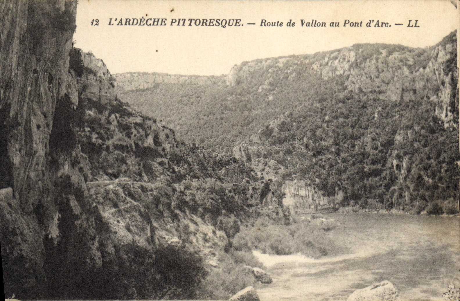 VINTAGE POSTCARD Road of Small valley to the Bridge of Arc