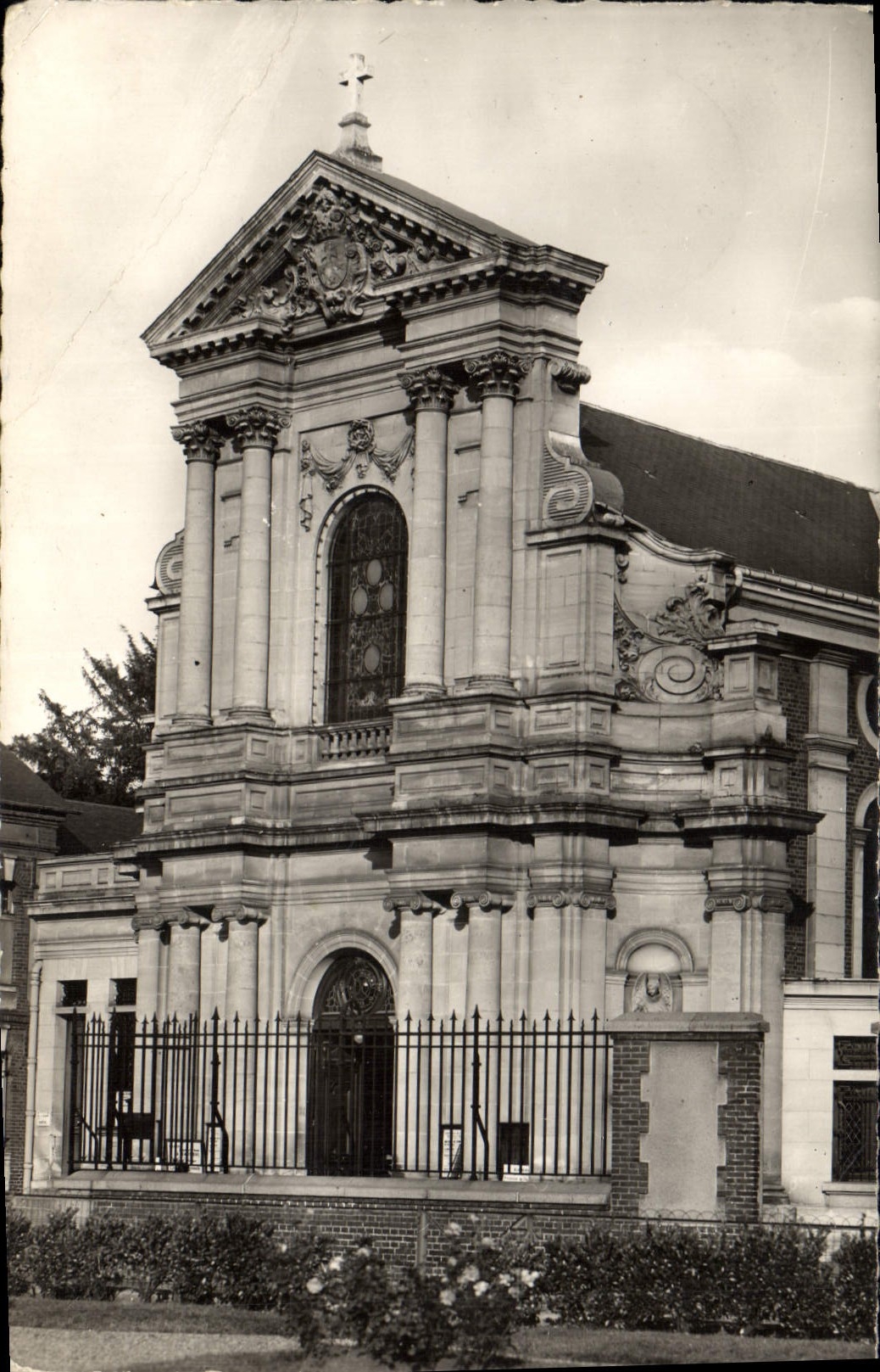 CPM Lisieux Le couvent 