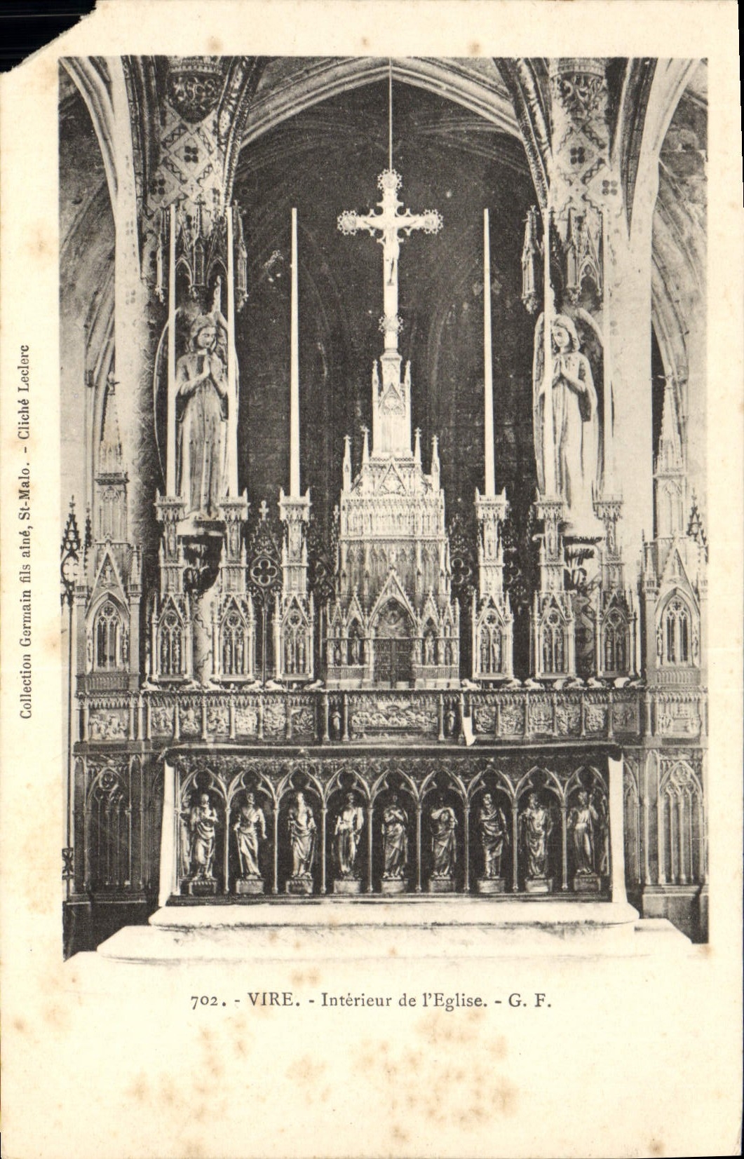 CPA Vire Interieur de l'eglise