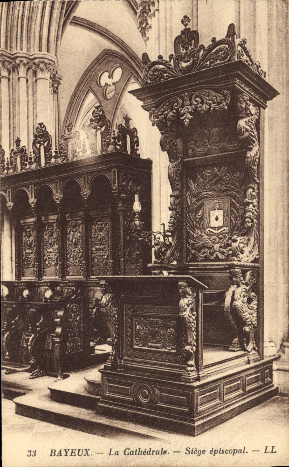 CPA Bayeux La cathedrale Siege episcopal