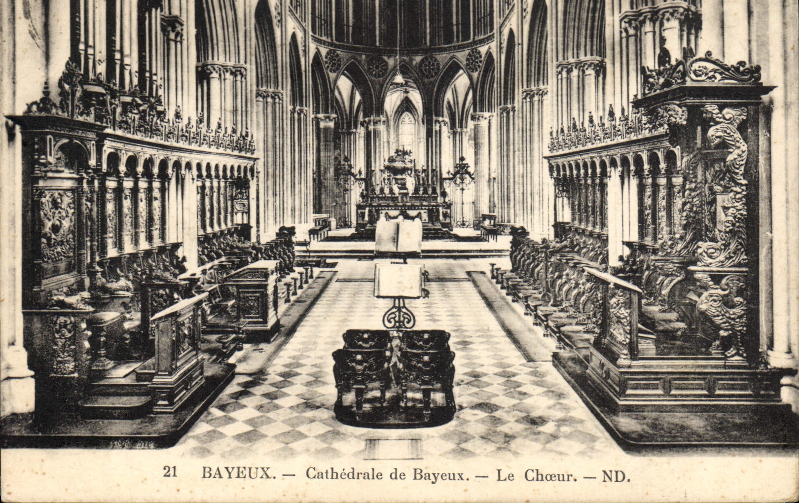 VINTAGE POSTCARD Bayeux Cathedral chorus