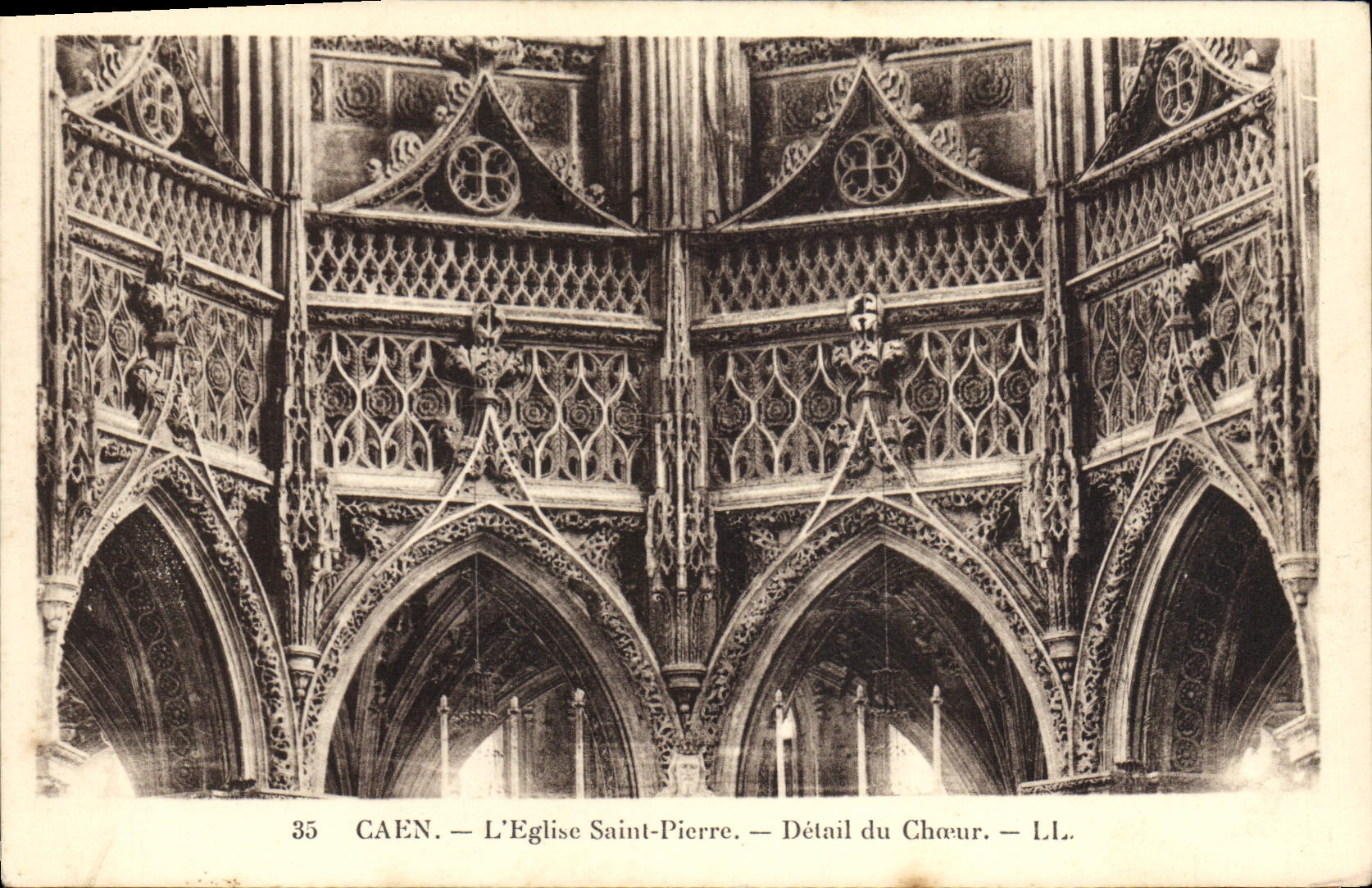CPA Caen Eglise Saint Pierre Detail du choeur