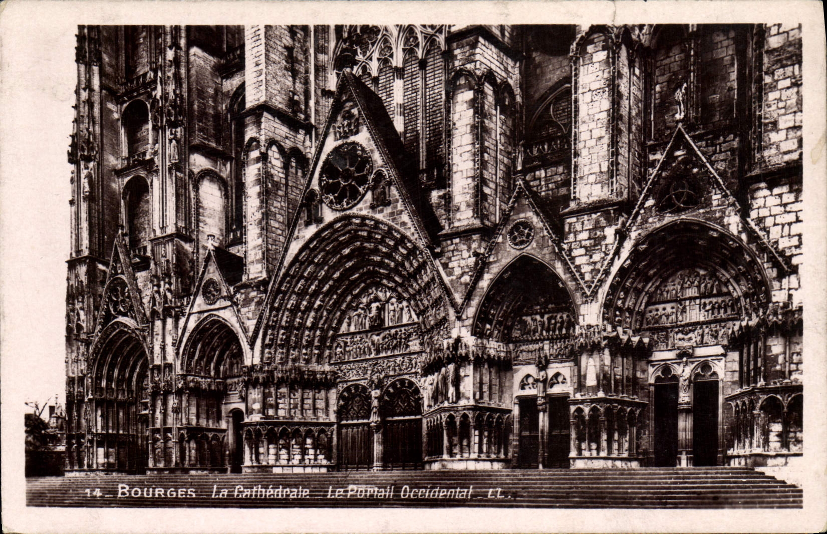 POSTAL Bourges de la VENDIMIA la puerta occidental de la catedral