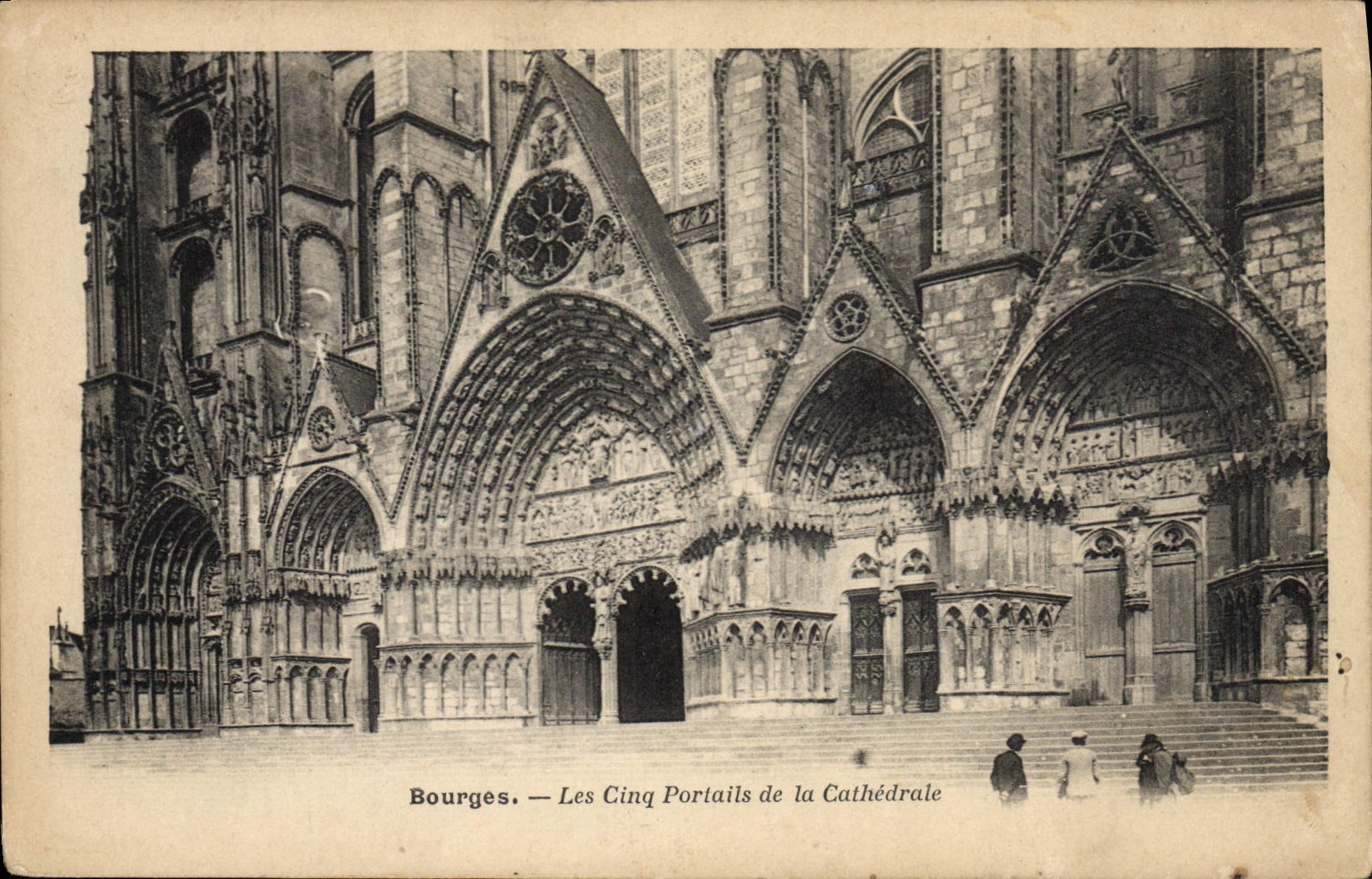 POSTAL Bourges de la VENDIMIA cinco puertas de la catedral