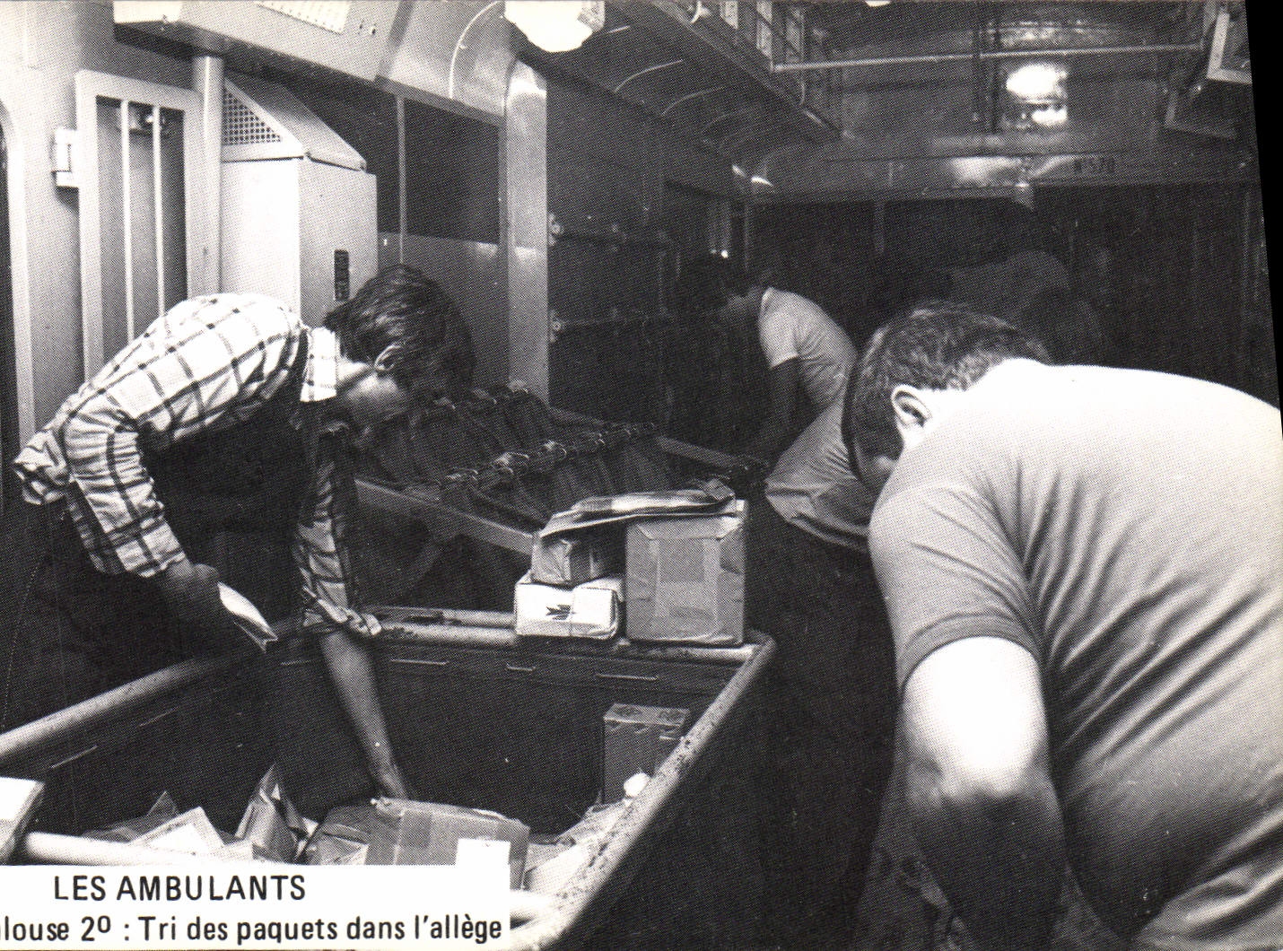 MODERN CARD Trades of the postal and telecommunications authorities peddlers