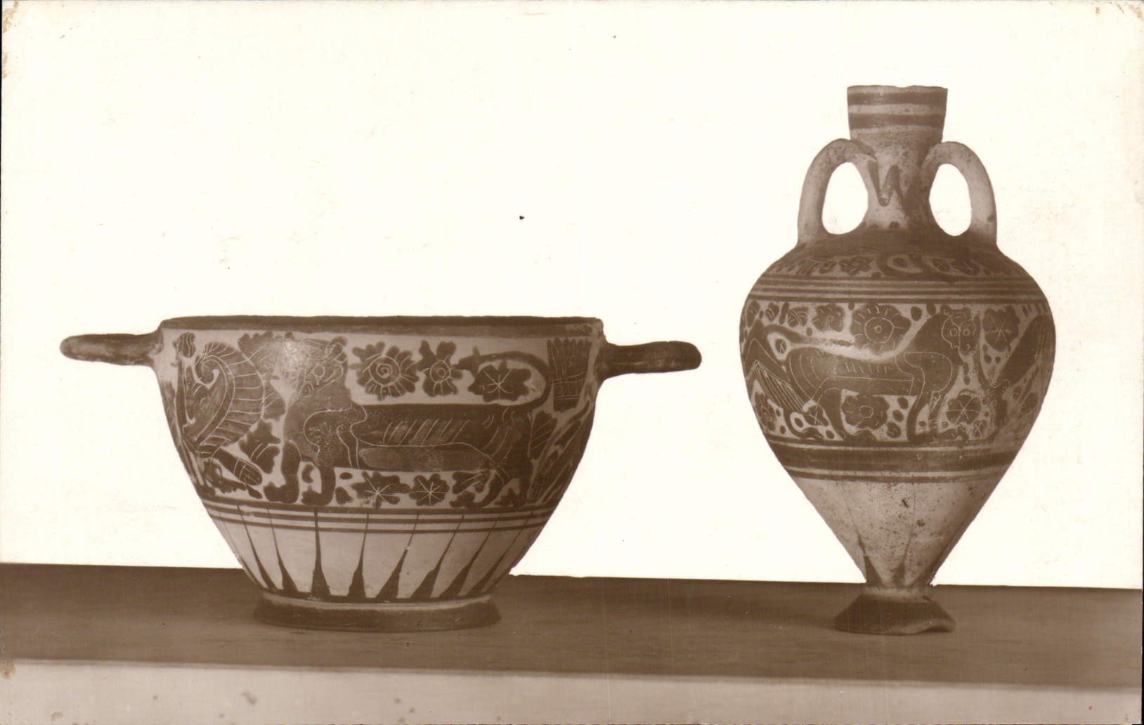 CPA Faience Faincerie Louvre Vases grecs