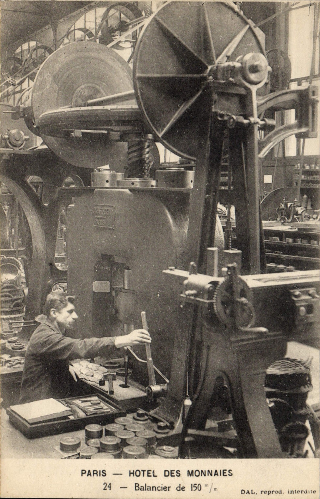 VINTAGE POSTCARD Currencies Paris Mint Beam of 150 mm