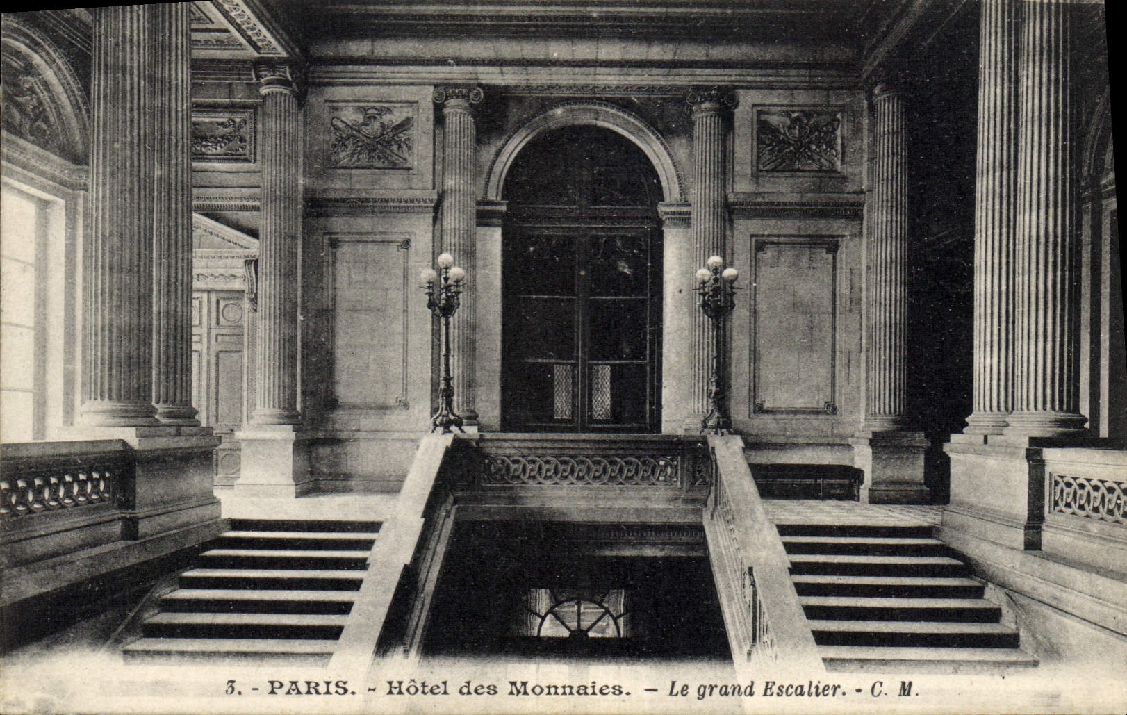 CPA Monnaies Paris Hotel des Monnaies Le grand escalier