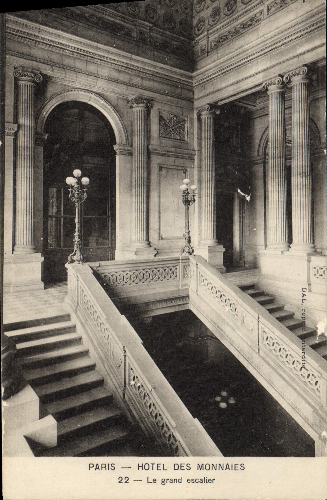 CPA Monnaies Paris Hotel des Monnaies Le grand escalier