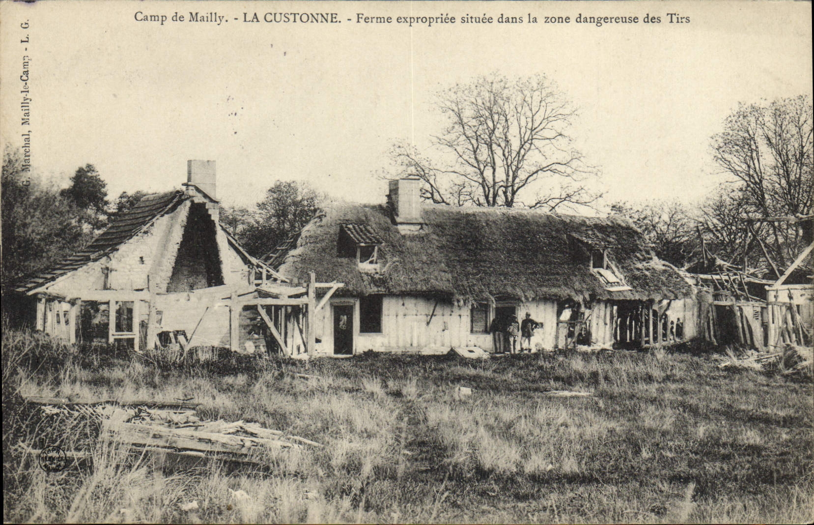 CPA Militaria Camp de Mailly La Custonne Ferme expropriee situee dans la zone dangereuse des Tirs 