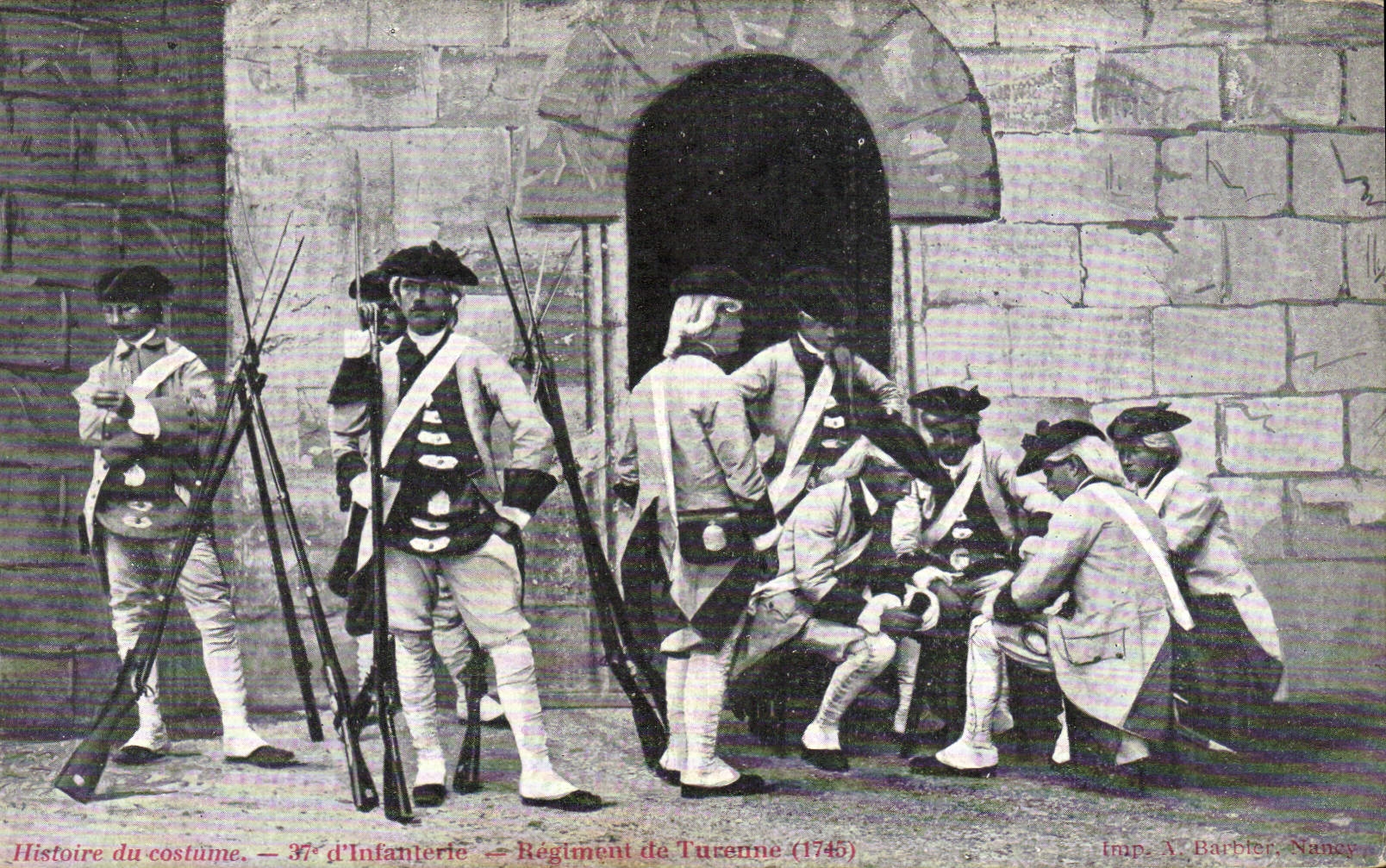 VINTAGE POSTCARD Militaria 37eme of infantry Regiment of Turenne 1745