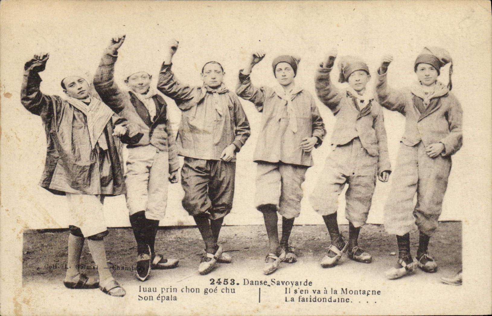 CPA Folklore Danse savoyarde