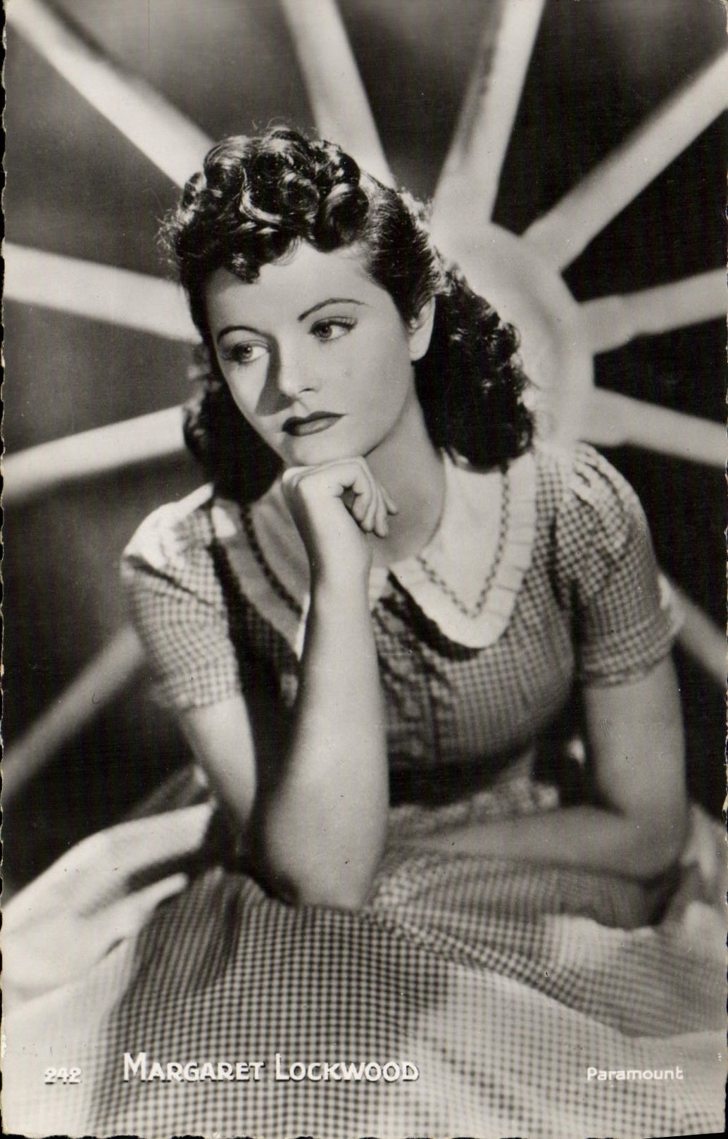 POSTAL MODERNA cine Margarita Lockwood