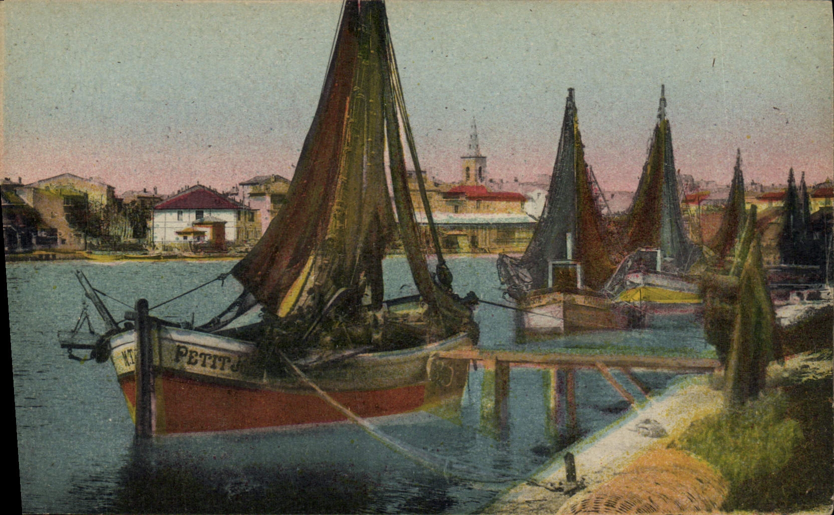 CPA Bateaus de peche a Verrieres Martigues 