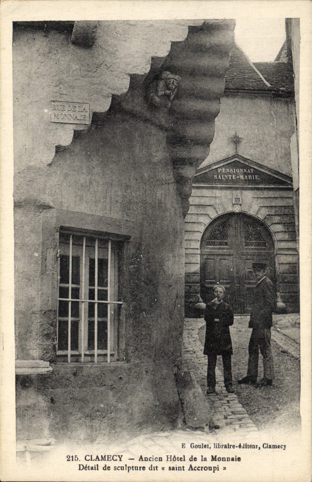 VINTAGE POSTCARD Clamecy Old Holy mint Squatted Currencies