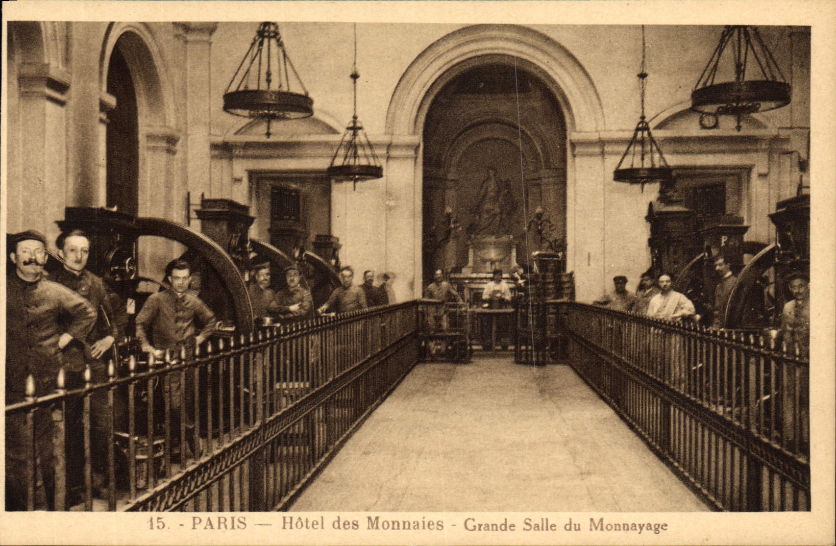 CPA Paris Hotel des Monnaies Grande salle du monnayage