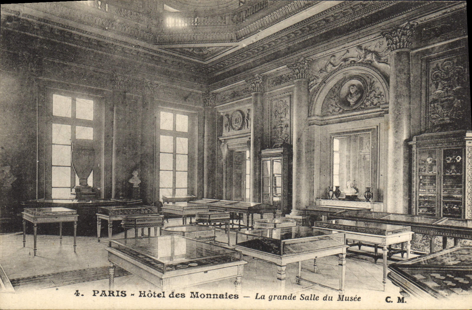 CPA Paris Hotel des Monnaies La grande salle du musee