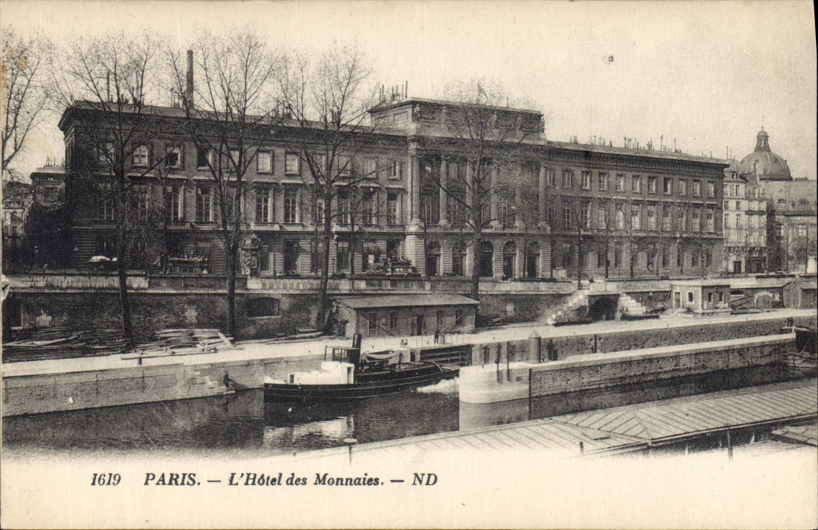 VINTAGE POSTCARD Paris Mint
