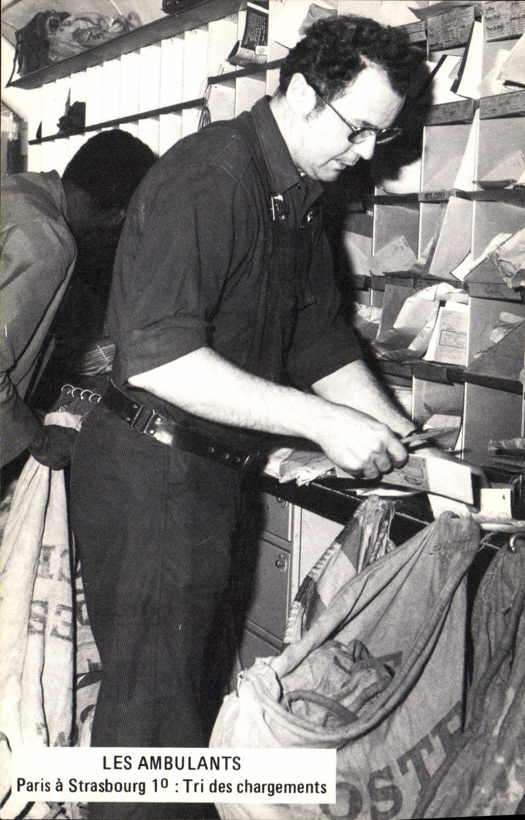 CPM Les ambulants Paris a Strasbourg TRi des chargements 1979 PTT