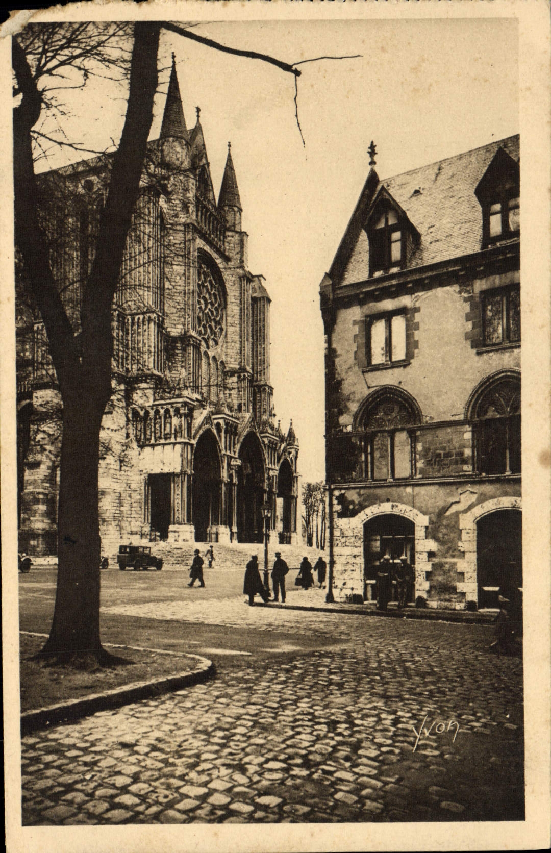 POSTAL Chartres de la VENDIMIA la oficina de correos vieja y la puerta meridional