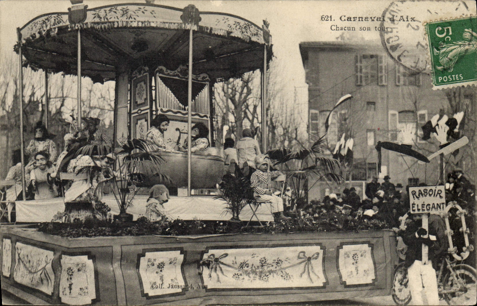 CPA Fete Foraine Carnaval d'Aix Chacun son tour Rasoir elegant Velo Cycle TOP