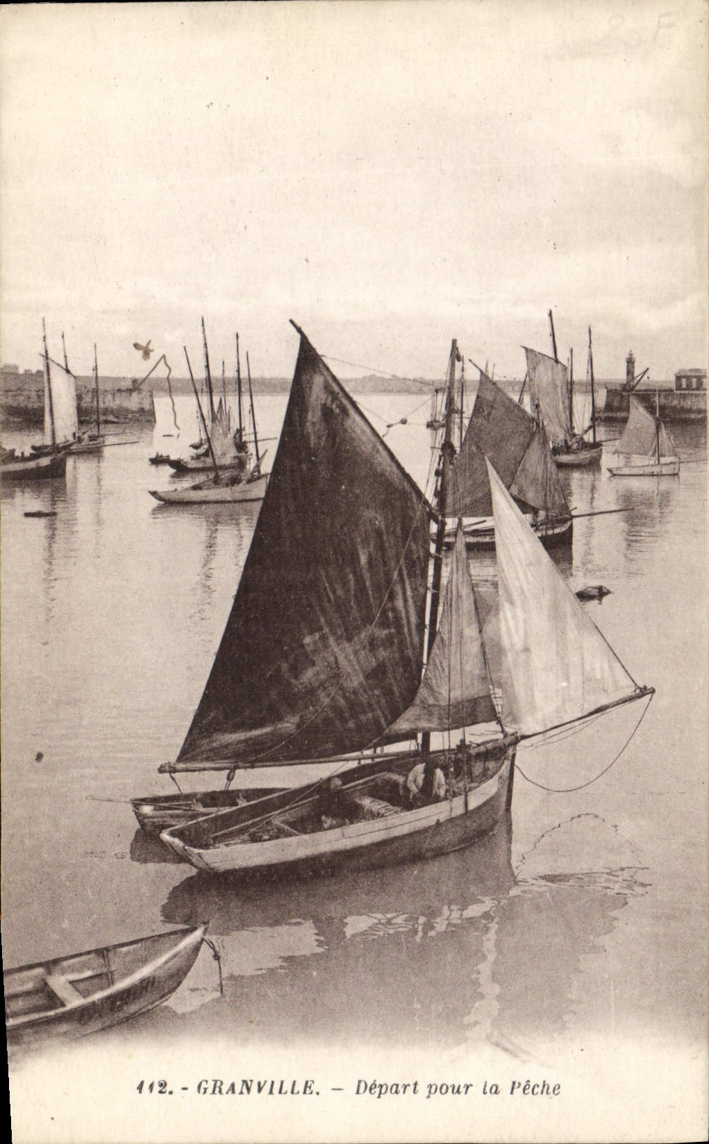 VINTAGE POSTCARD Boat of sin Granville Departure for the sin