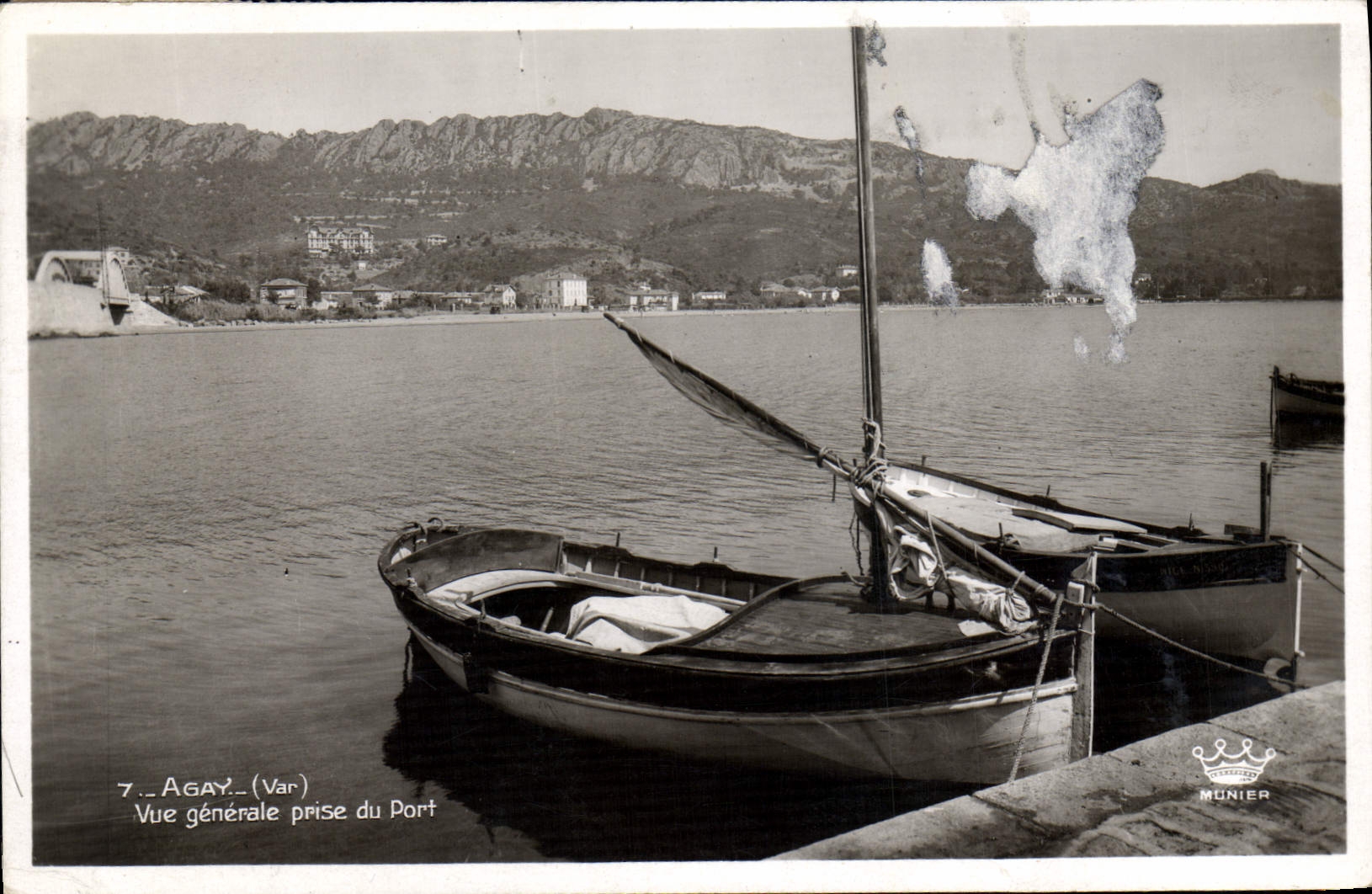 VINTAGE POSTCARD Boat of Agay sin View taken of the port
