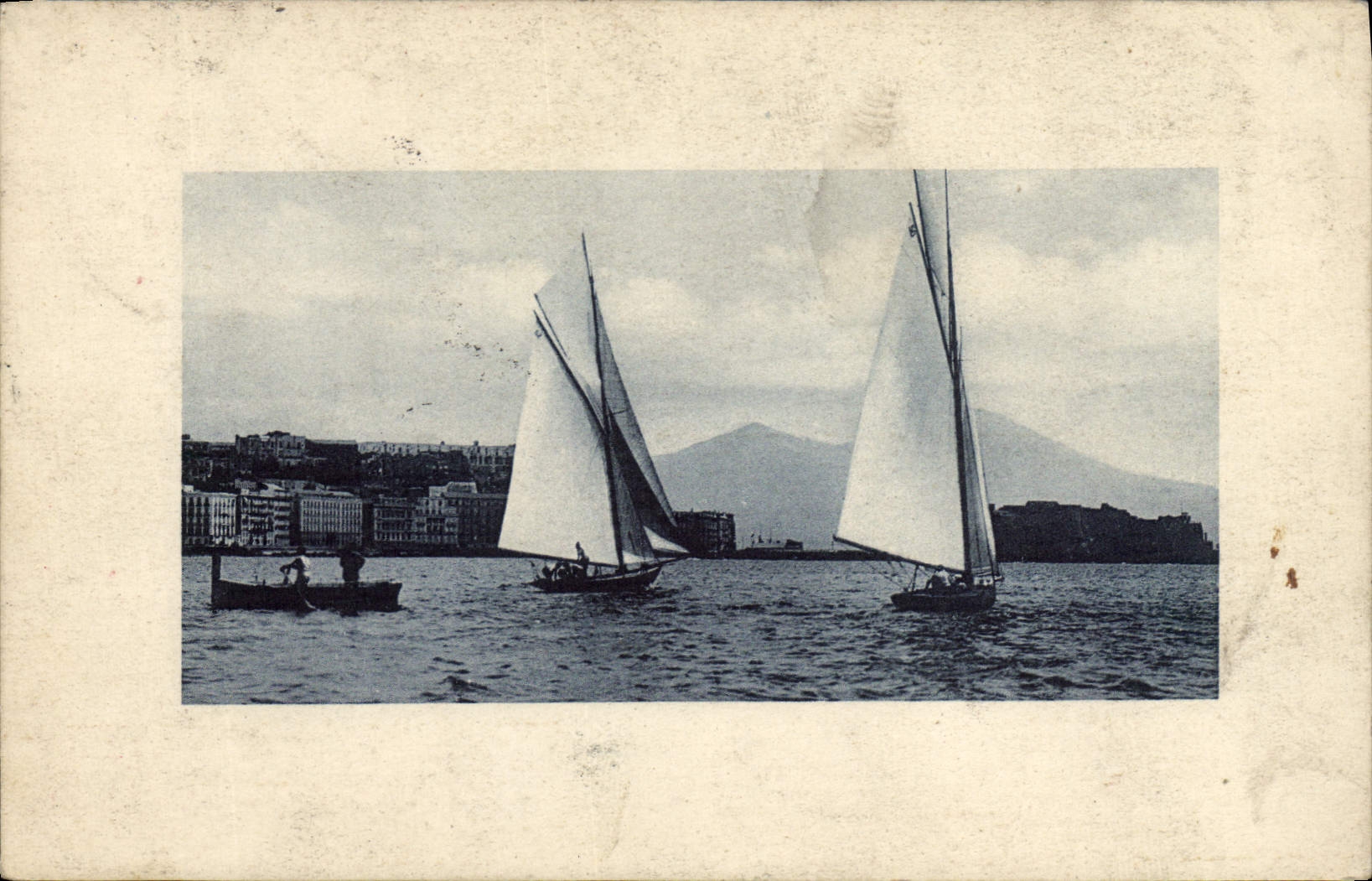VINTAGE POSTCARD Sailing Boats