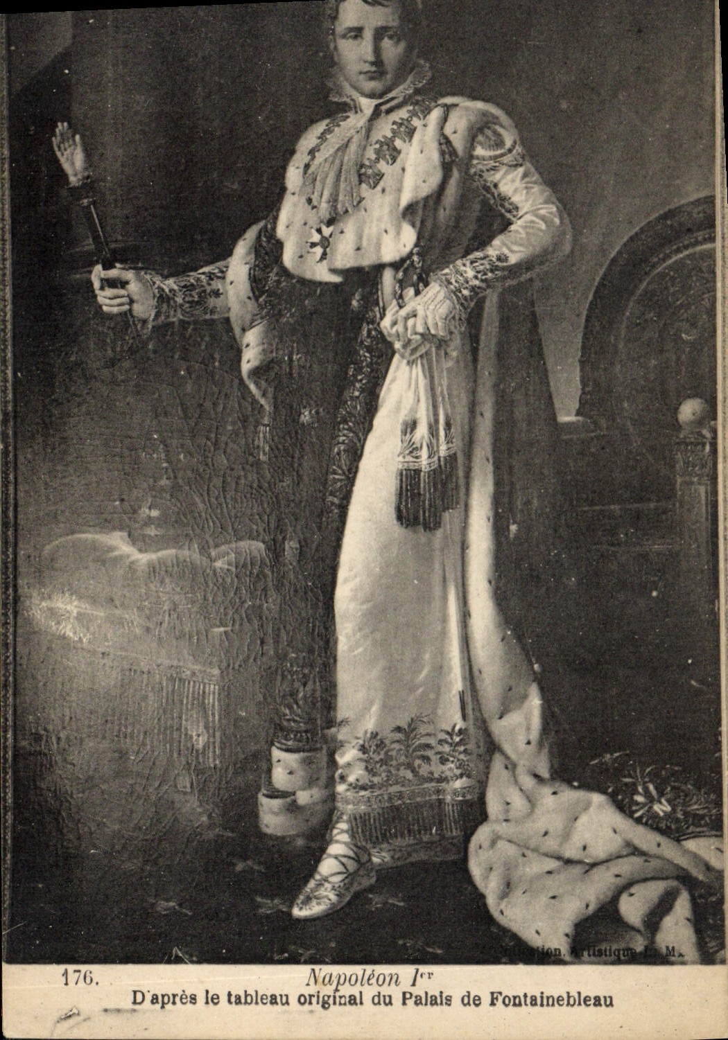 VINTAGE POSTCARD Napoleon History 1st Palate of Fontainebleau