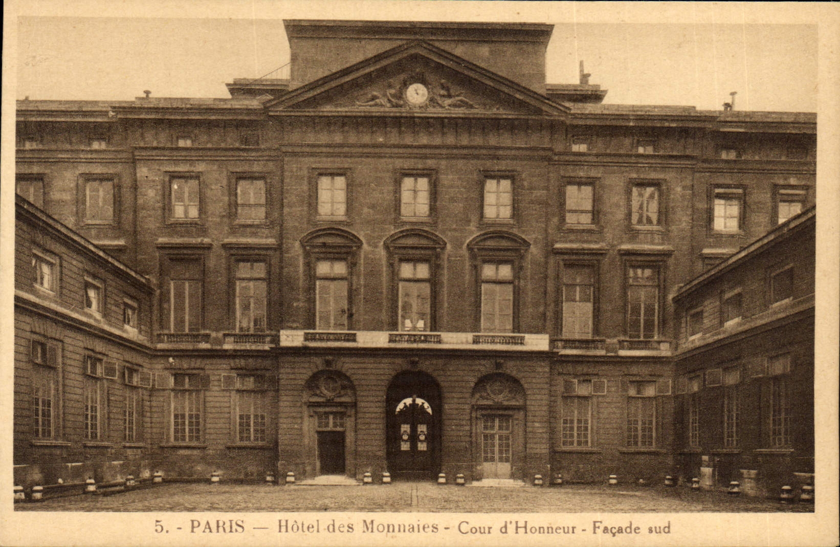 CPA Paris Hotel des Monnaies Cour d'honneur Facade Sud