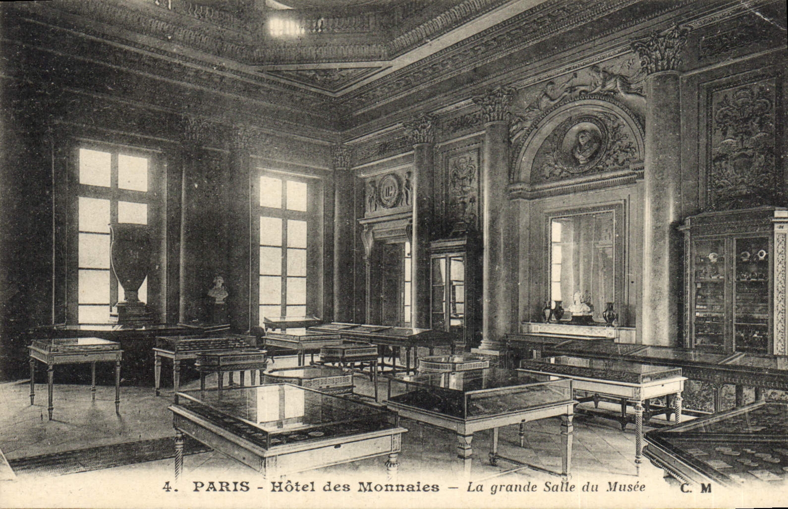 CPA Paris Hotel des Monnaies La grande salle du musee