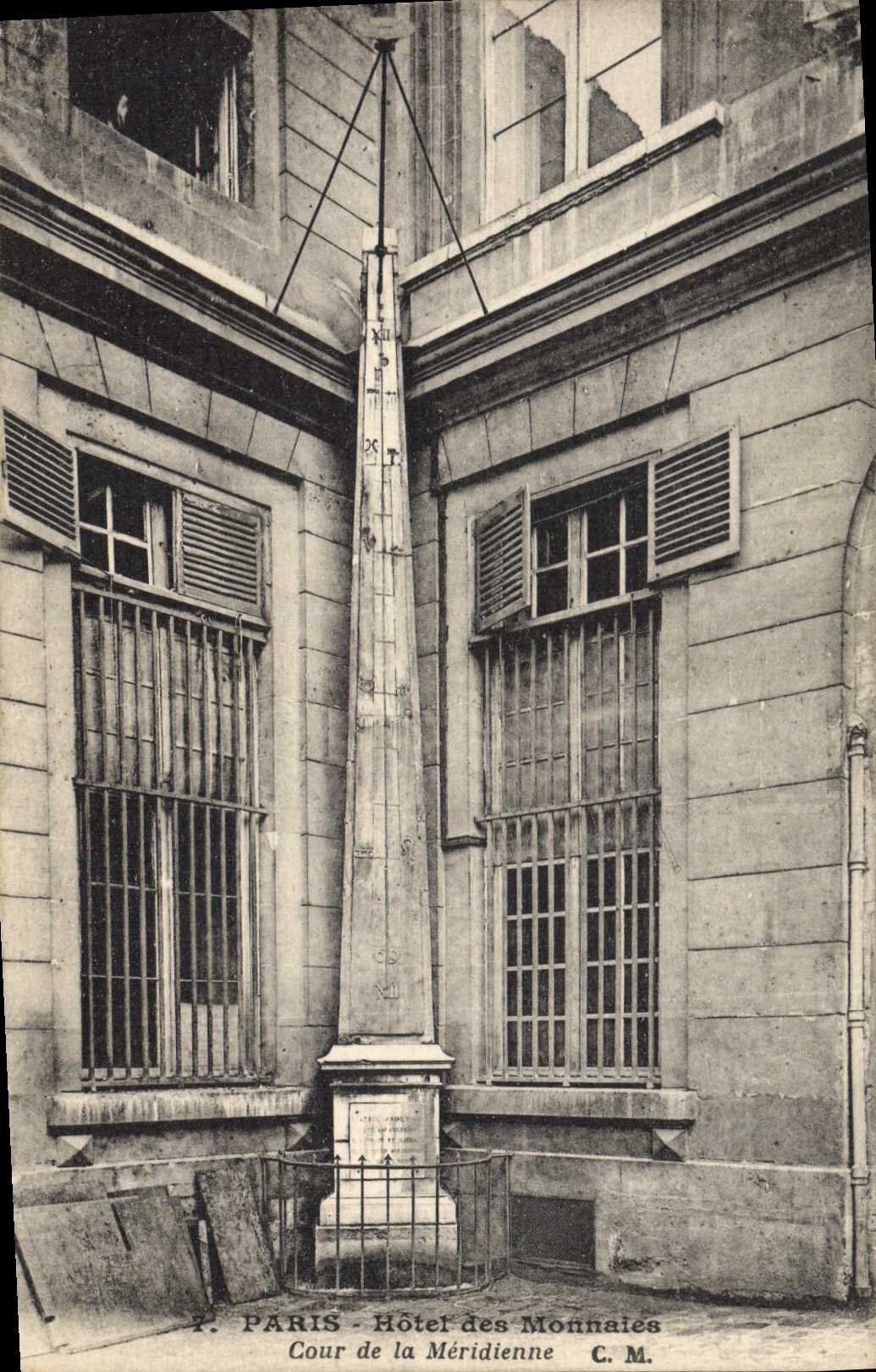 CPA Paris Hotel des Monnaies Cour de la meridienne