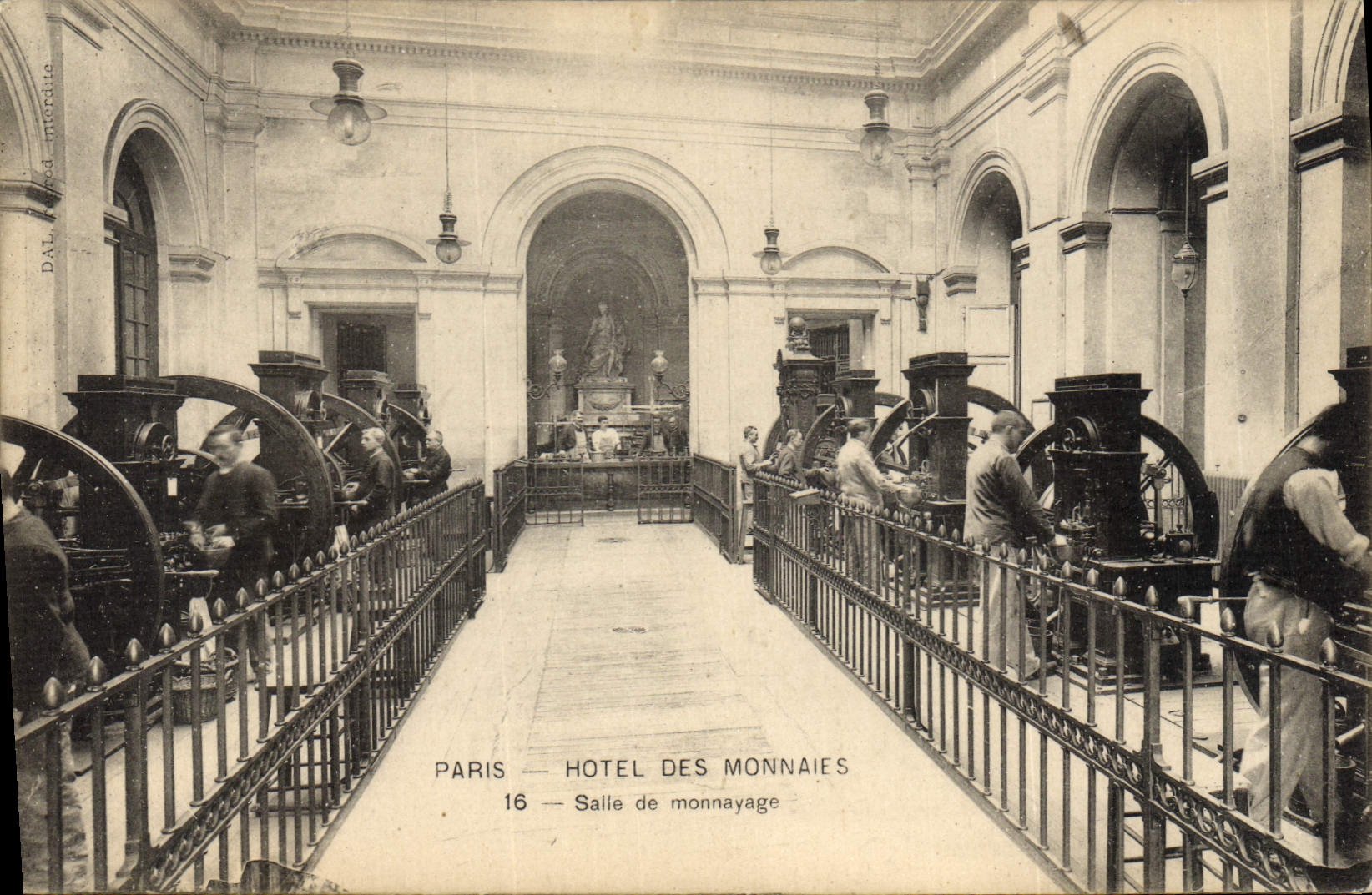 CPA Paris Hotel des Monnaies Salle de monnayage