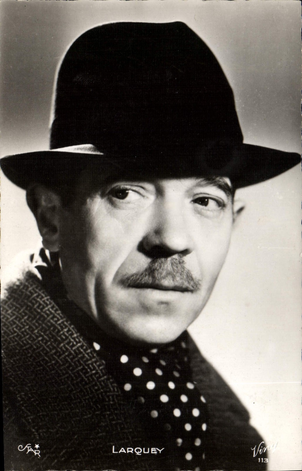 POSTAL MODERNA cine de Larquey