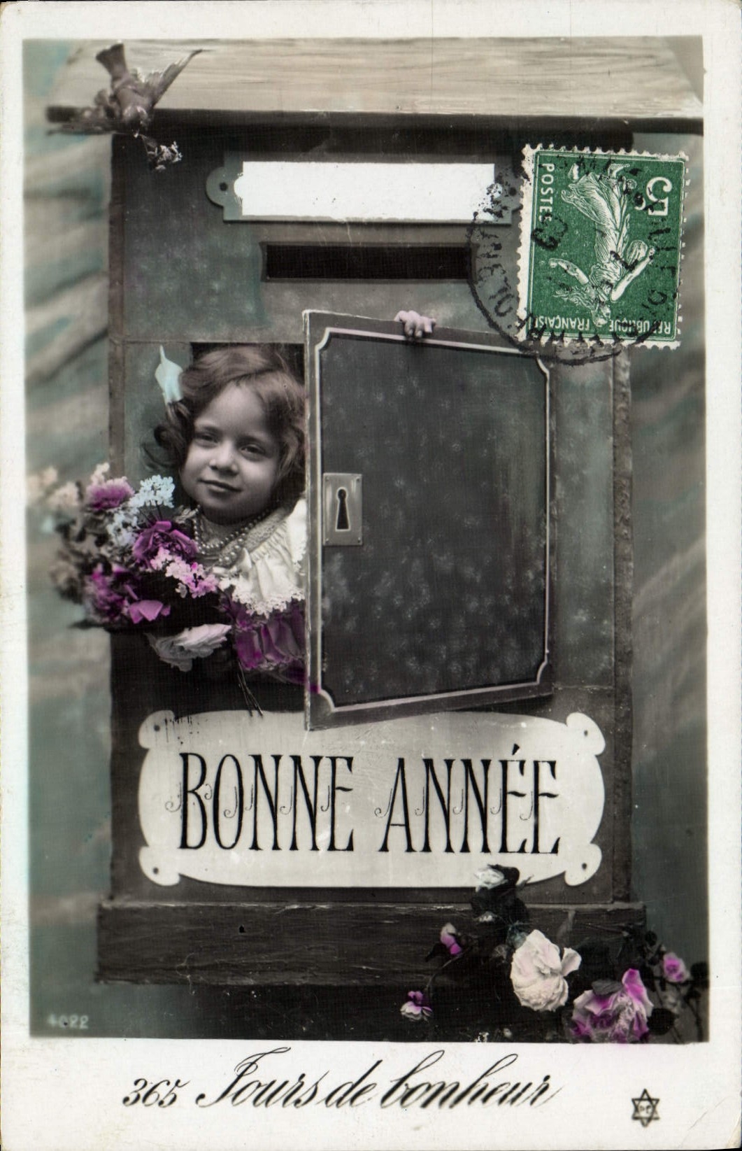 CPA Enfant Boite aux lettres
