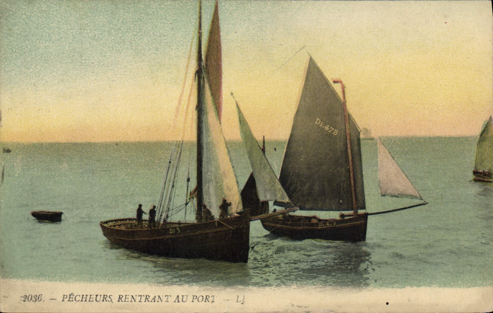CPA Bateau de peche Pecheurs rentrant au port